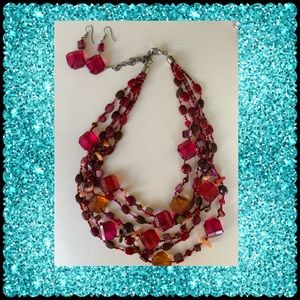 ❤️Beautiful Valentine red tones necklace earring set!